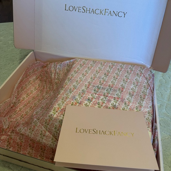 NIB LoveShackFancy x Hunter toddler boots in Confetti Bloom! - Picture 7 of 7